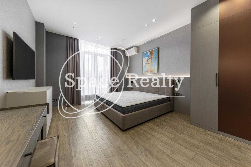 Продаж 4-кімнатної квартири в ЖК Новопечерські Липки - Драгомирова 15Б