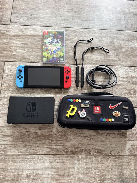 Nintendo Switch V2 + gra .
