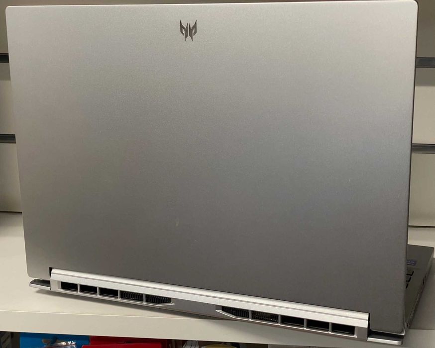 Predator Triton 14 i7-13700H RTX 4070 14''WQXGA 165Hz 16GB 1TB SSD W11