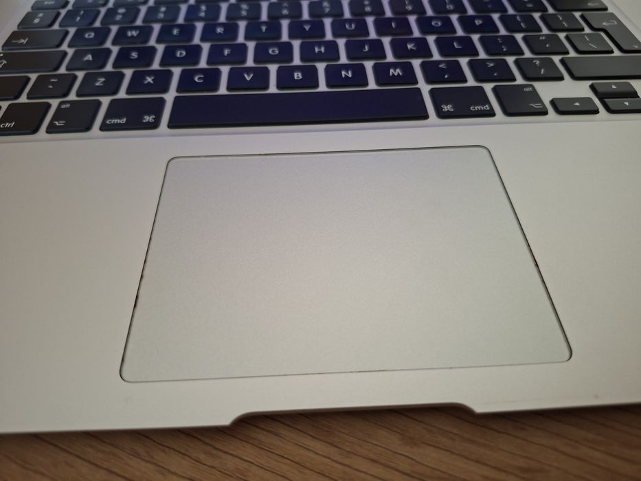 MacBook Air 13" 2017  i5  8 GB RAM 128 GB SSD  Oryginalne pudełko