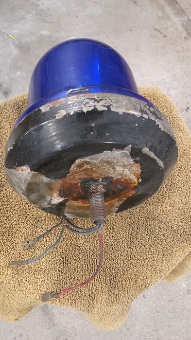 Światło ostrzegawcze kogut niebieski