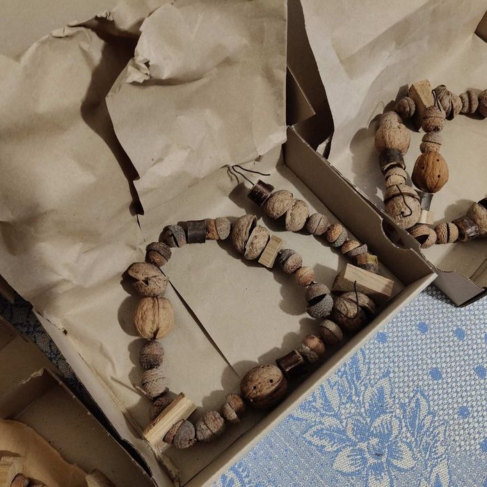 Екологічна іграшка для папуги