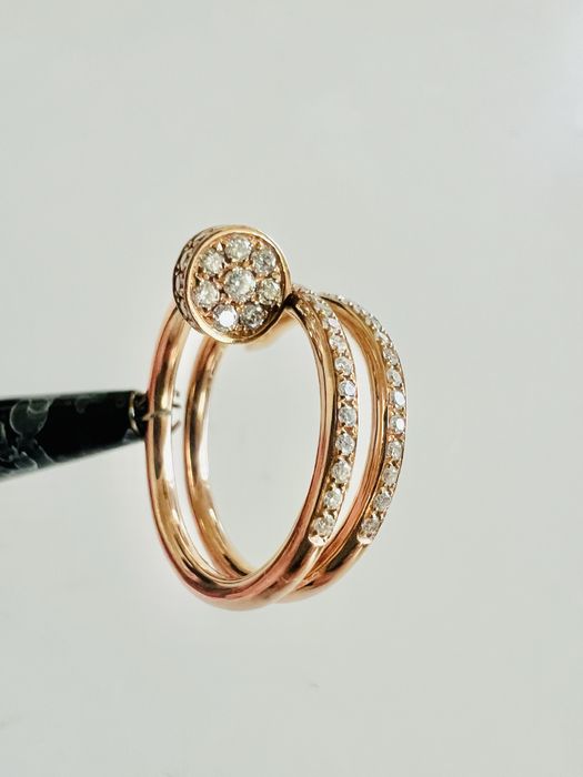 Золотое Кольцо Картье Гвоздь с бриллиантами 0.59 карат. Дубаи