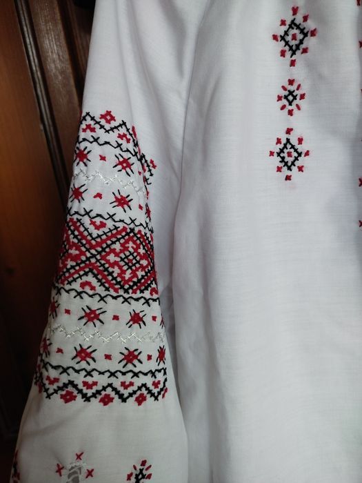 Вишиванка для дівчинки
