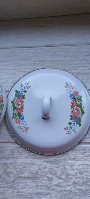 Каструля, чугунок, сковорідка, баняк, казанок,форма для запікання
