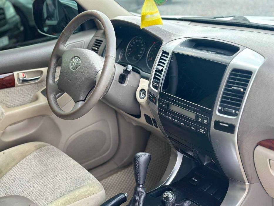 Toyota Land Cruiser Prado 120 2004 год 2.7 л (бензин/газ)