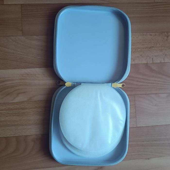 Металевий кейс для дисків. CD-DVD