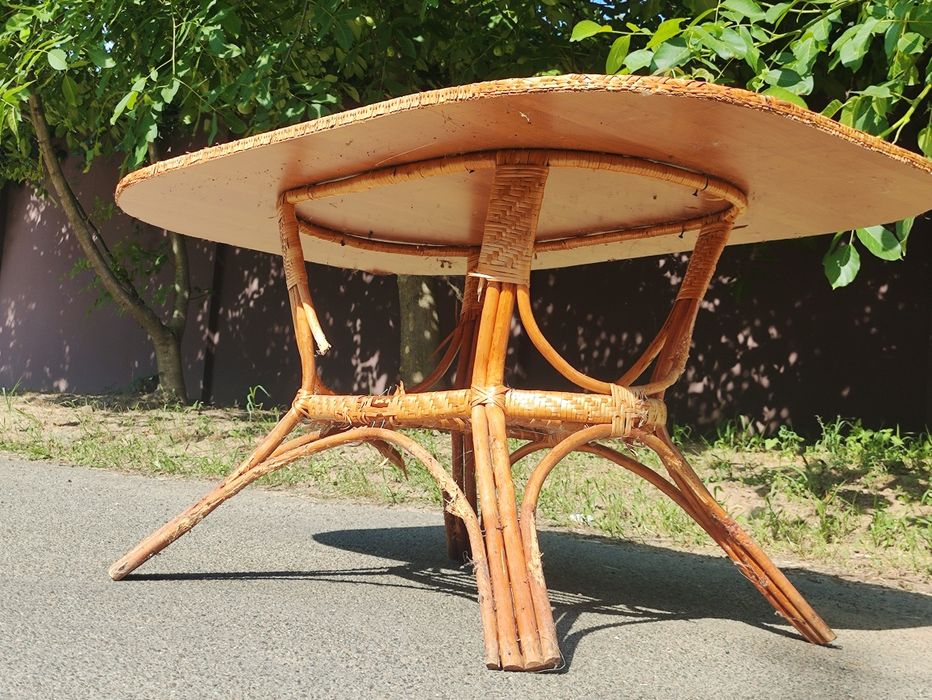 Стол для террасы, сада, беседки