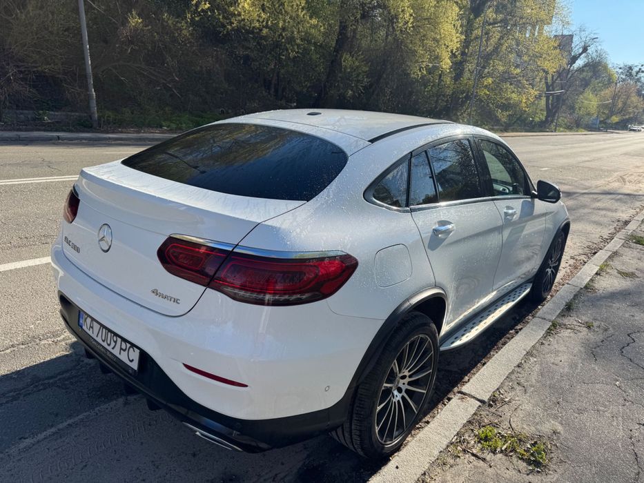 Mercedes Benz  4 matic Glc 300 COUPE 2020 рест full