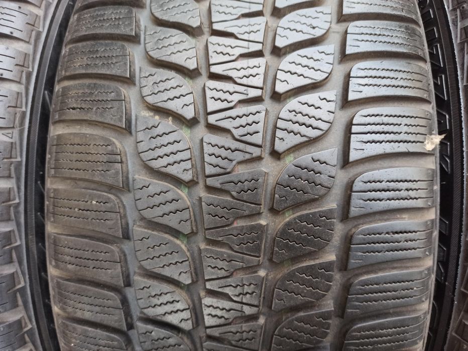 Зимняя резина 255/40 R18 Bridgestone Blizzak LM25