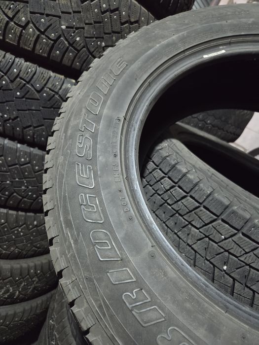 Шини 225/65 R17 Bridgestone зима