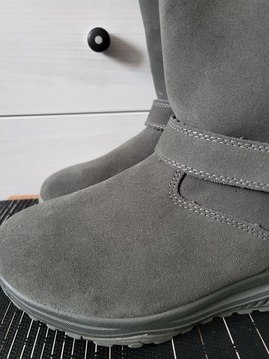 Noww skórzane śniegowce damskie Skechers Shape-ups r.38