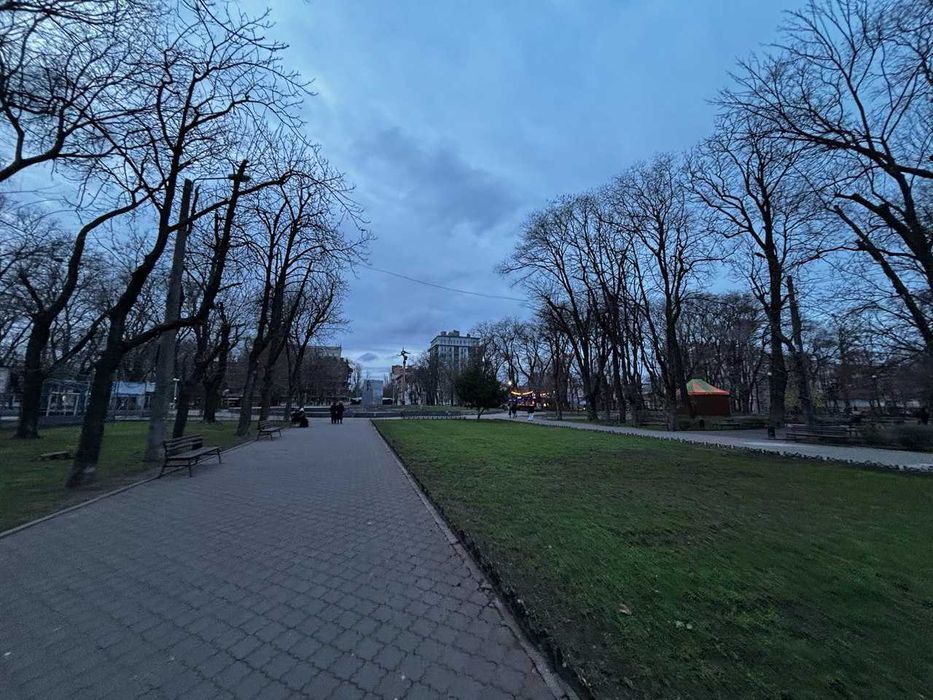 Сталінка в центрі на вул. Базарній. Центр, Привоз, море-все поруч