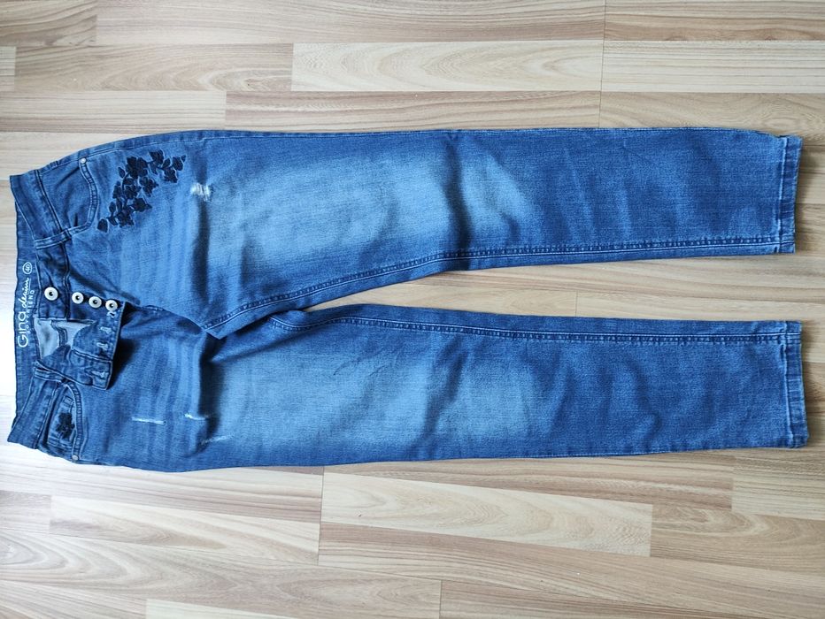 Spodnie damskie jeansy