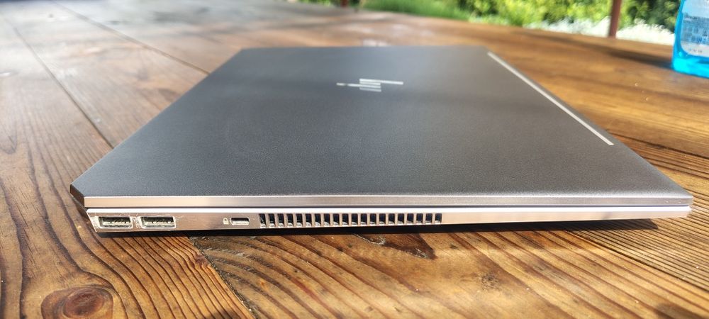 HP  z-book studio g5 i7-8750h+8Gb+256Gb m.2