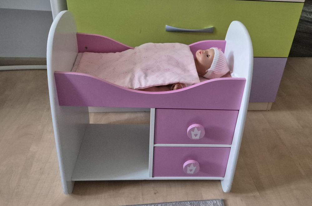Łóżeczko drewniane  dla lalek