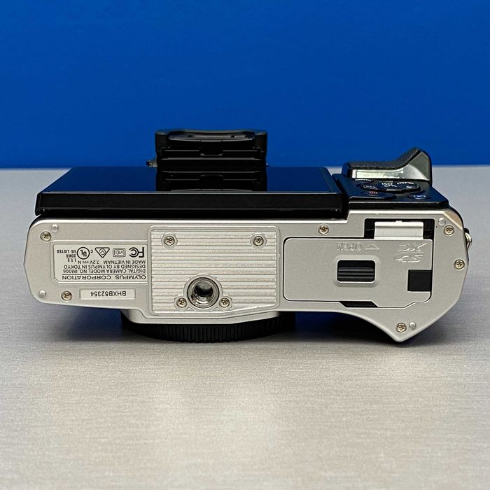 Olympus OM-D E-M10 Mark III (Corpo) - 16.1MP