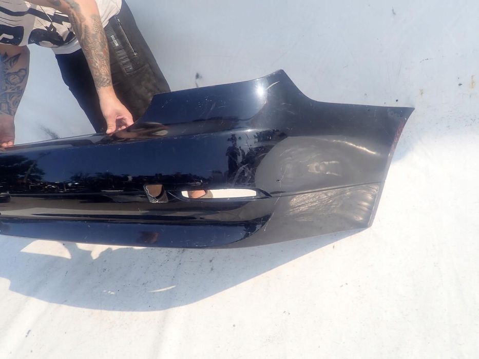 Бампер задній  vito 639 двері W211  BMW 5 E60 накладки на пороги