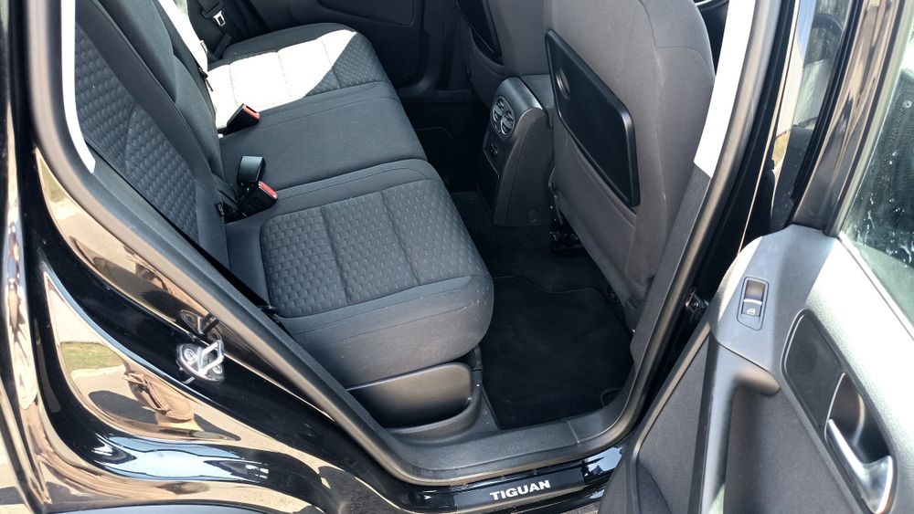 Volkswagen Tiguan 2010 VIN WVGZZZ5NZBW039264 фото оголошення 7 з 19
