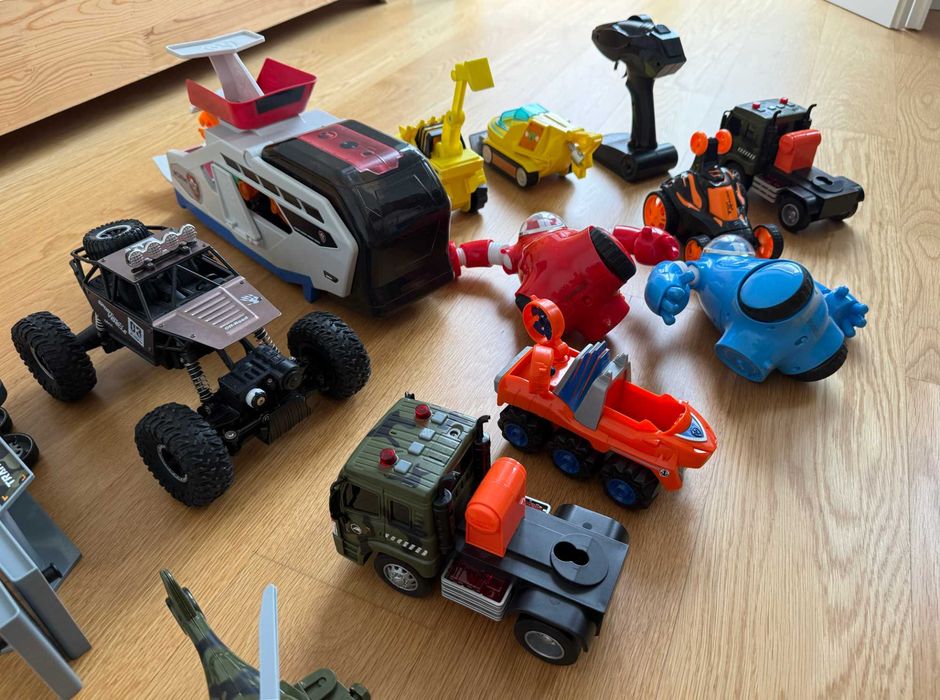 Lote brinquedos menino - Hot Wheels Octo Car Wash + carros + RC