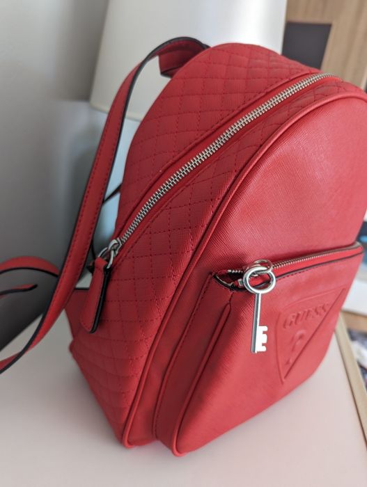 Plecak Guess czerwony
