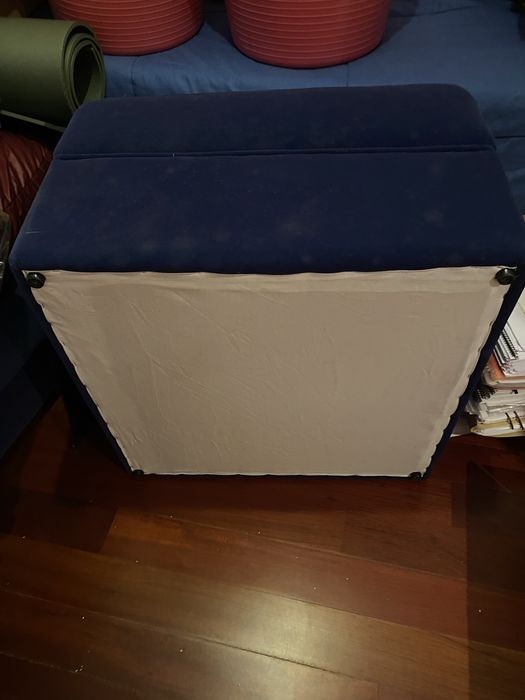 Sofá 2 lugares + cadeirão + puff