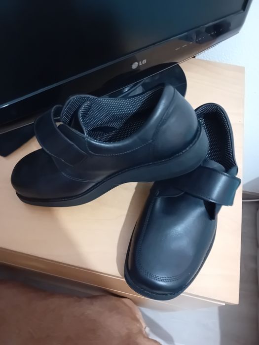 Sapatos ortopedicos para diabéticos novos