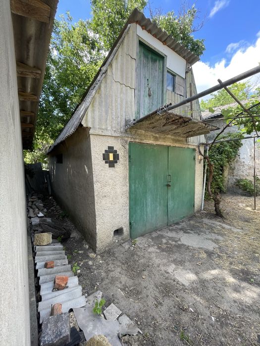 Продам гараж в центре Березовки