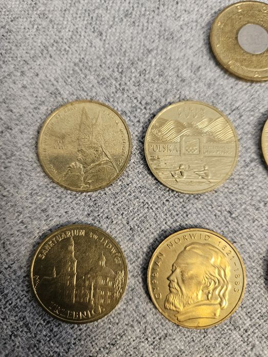 Zestaw monet kolekcjonerskich NG, 17sztuk
