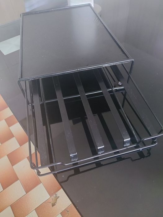 Porta cápsulas de café em estado imaculado 4€