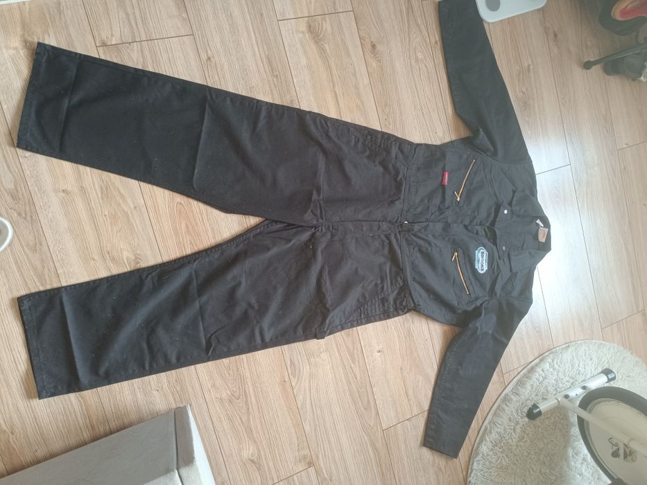 Czarny kombinezon roboczy marki Dickies Brooks