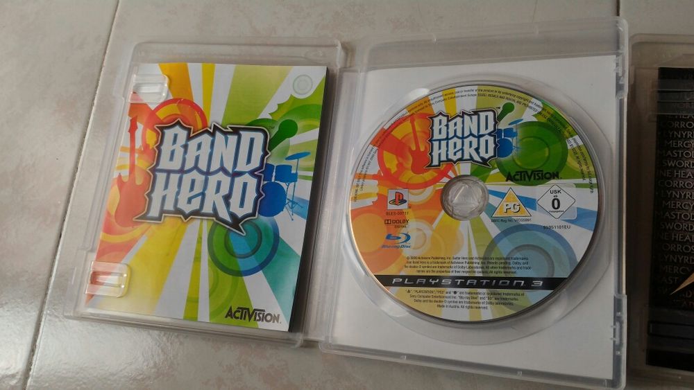 Various Games and CDs64586348223362123