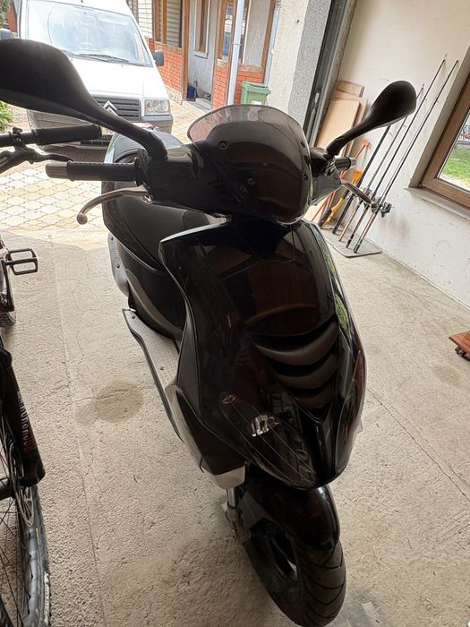 Продам скутер 100 кубів