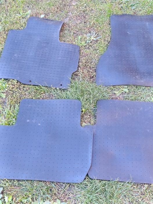 Продам килимки мітсубісі аутлендер 3