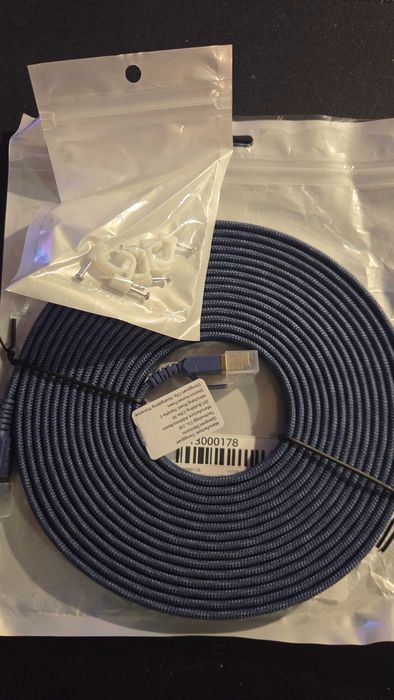 Wysokiej jakości kabel płaski ETH ethernet Cat 8  25Gbps nowy długość 5m.