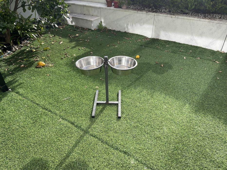 Comedouro duplo com suporte para Cão 2,8l