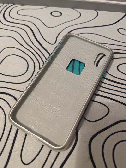 iPhone XS Spigen etudi