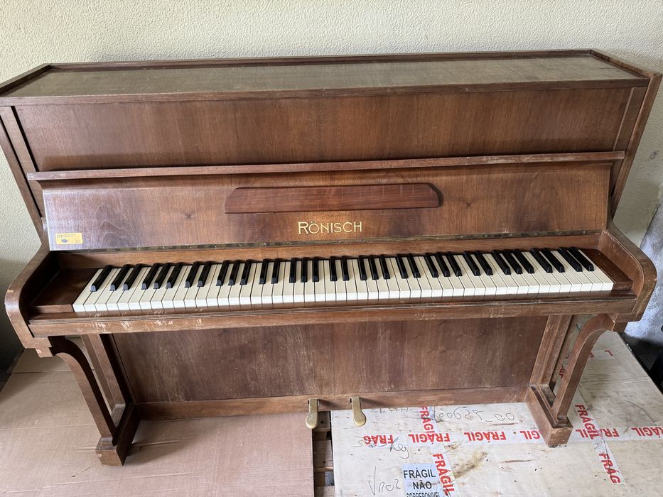 PIANO Alemão Rönisch