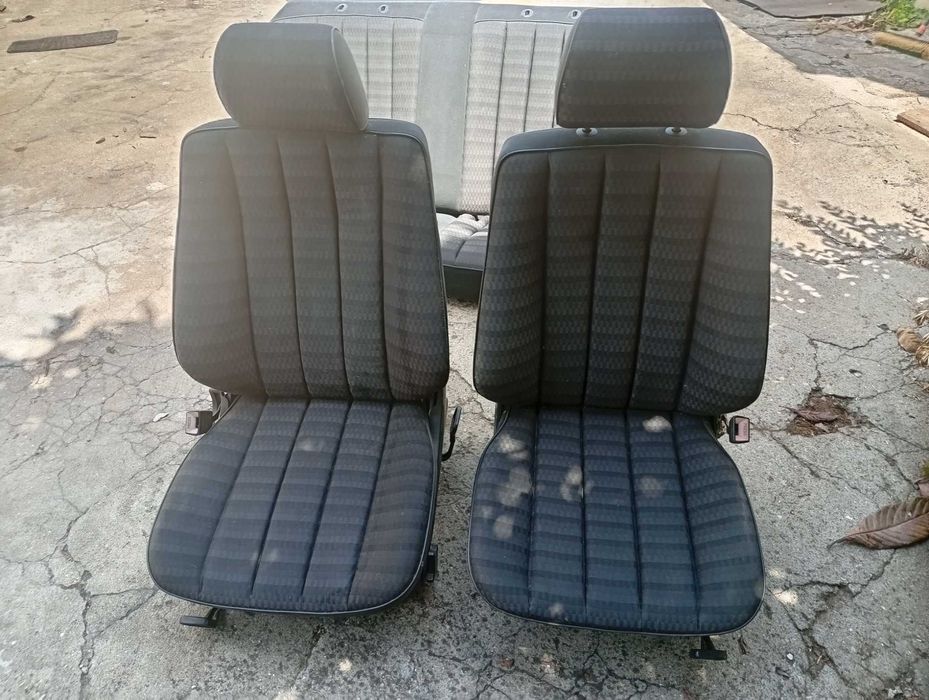 Mercedes 190 W201 - Conjunto bancos e quartelas