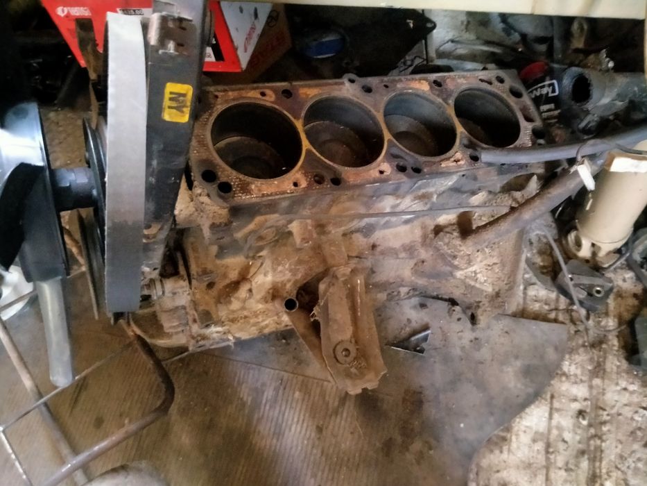 Продам двигун Форд Ваз Джили