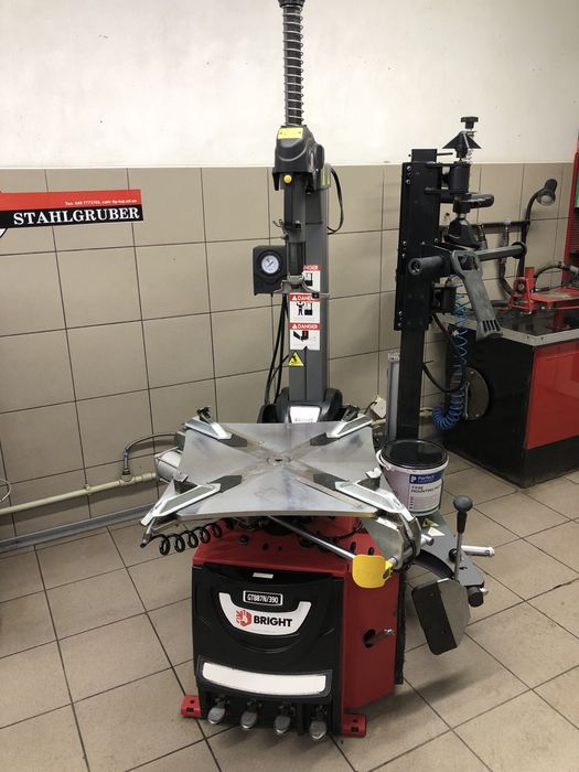 Шиномонтажний станок bright