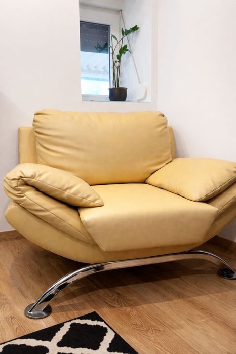Sofá e Poltrona de pele italiano Santi D’Italia – design moderno