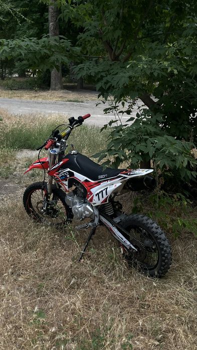 Продам питбайк 190сс Daytona