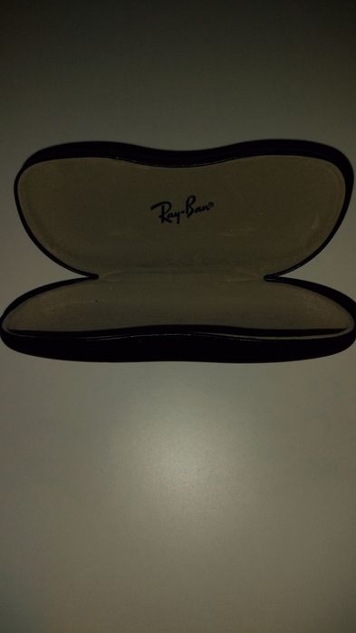 Etui na okulary korekcyjne Ray-Ban