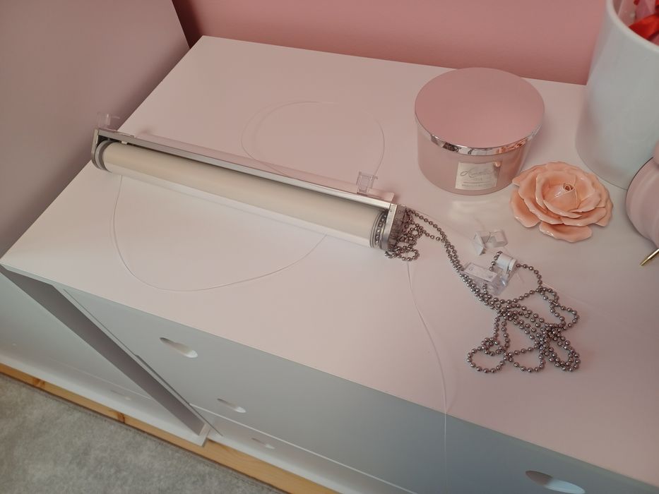 Roleta dzień noc popielata jak nowa