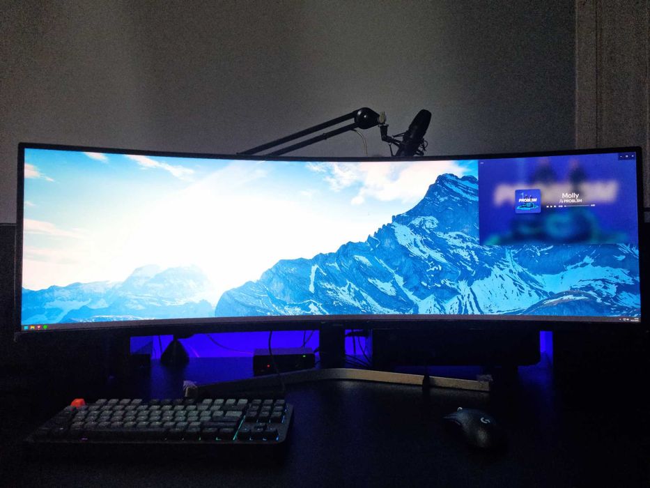 Samsung Odyssey C49RG90SSRX 49" Dual QHD 120Hz QLED HDR Curved Monitor