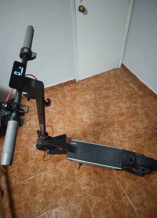 Vendo Trotinete NAVEE Excelente estado
