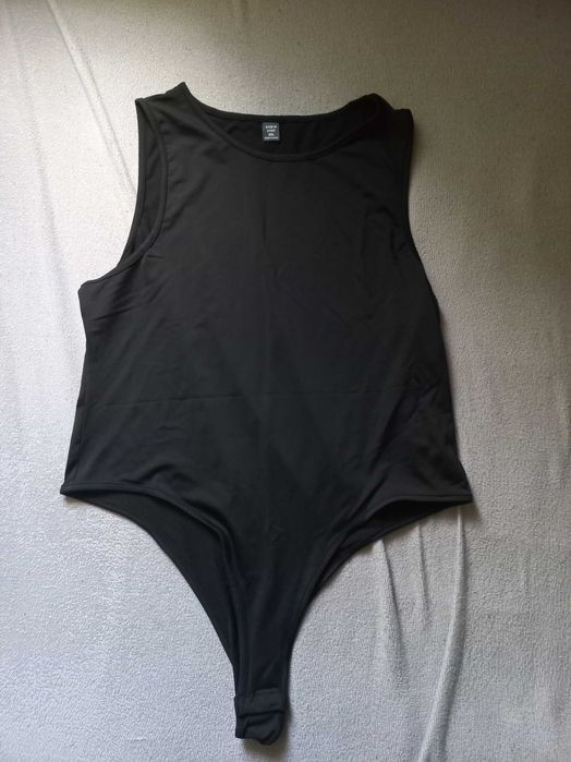 Body czarne na ramiączka