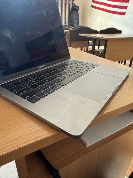 MacBook pro 13 (2017) i5 ТОРГ!
