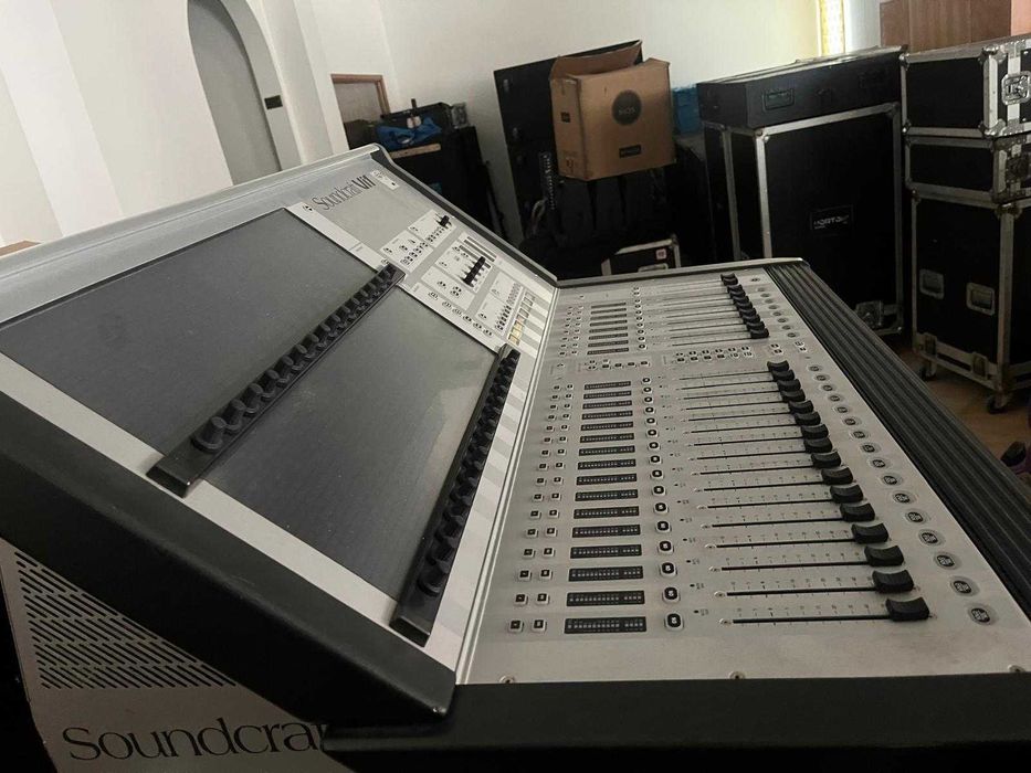 KIT SoundCraft VI1 + CSB 32/8/4